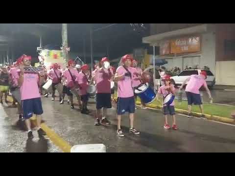 Zé Pereira do Sapucaí mirim Minas gerais amizade com as baterias de Zé Pereira do palco do Sapucaí 