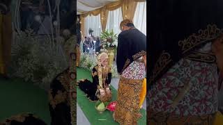 Download lagu Panggih adat Jawa #mctangerang #mcjakarta #mcakadnikah #mcweddingjakarta #mcheboh #mcakad #mcresepsi mp3