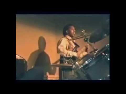 Victor Wooten - Hugo Fattoruso -  Gary Gazaway -  Joel Taylor  Live 1994