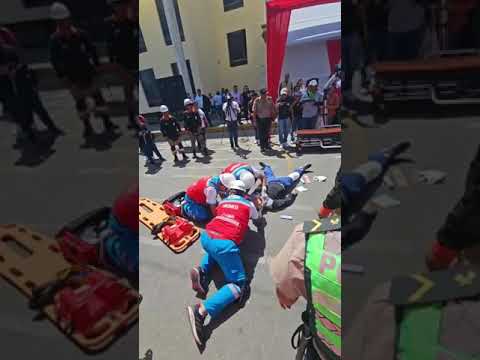 Entrega de Ambulancia al Centro de Salud de Villa Jardín Cucuya parte 4, video de YouTube