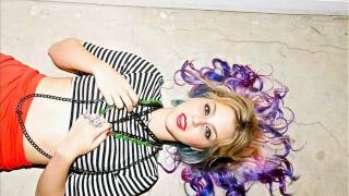 Colette Carr - Mes Amis (We Can Party) (prod. by RedOne)