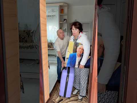 Когда решила уйти с дома😂