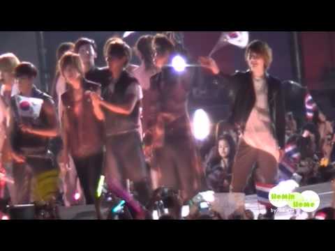 [Fancam] 120407 TVXQ! Ending - Korean Music wave in Bangkok