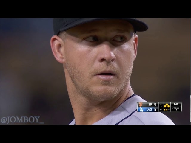 The Dodgers score 6 runs in one inning vs the Giants, a breakdown