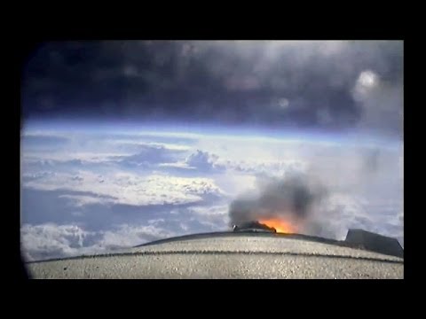 image-What is on the outside of a Space Shuttle?