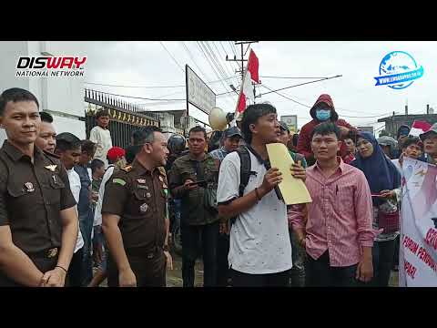 Saling Ejek di Media Sosial, Sebabkan Emak-emak Demo 