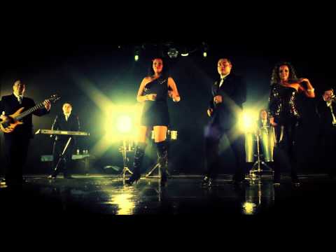 Pienso en el   Sonora 100% pura Dinamita de Anaidita