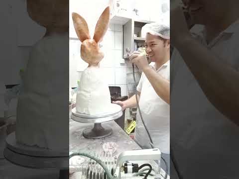 Mr. rabbit cake design