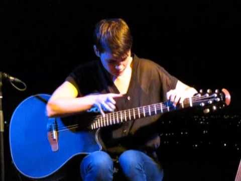 8/16 Kaki King - Carmine St. @ Festival delle Colline, Carmignano, Italy (09/07/2012)