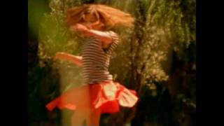 Amy Diamond - &#39;Hello&#39; Music Video