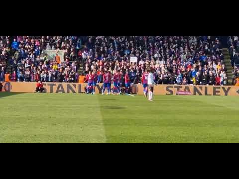 Everton fans leaving the stadium after 80 minutes vs Crystal Palace