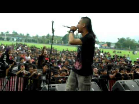 MAWAR BERDURI LIVE@HELLPRINT UNITED DAY- PERANG SAUDARA.MOV