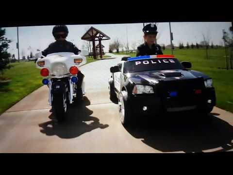 Sidewalk cops 3 The Litterer