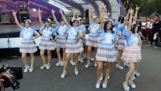 JKT48 - Everyday Kachuusha, Luar Biasa | at Monas 2018