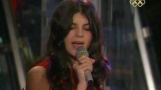 Nikki Yanofsky: I believe - LIVE  -