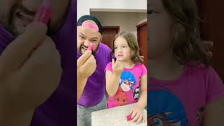 PASSANDO BATOM #shorts