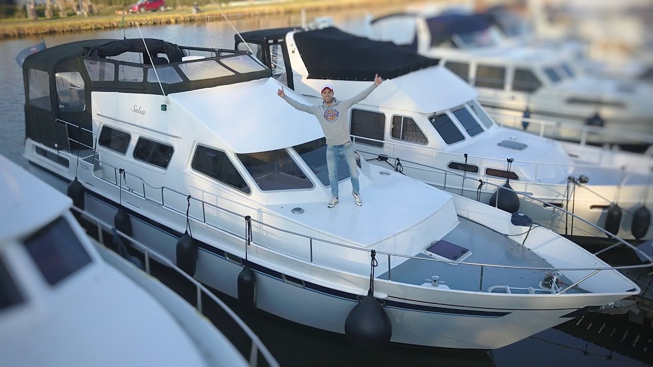 SCHIPPER KEES GEEFT RONDLEIDING OP ZIJN NIEUWE DROOMSCHIP