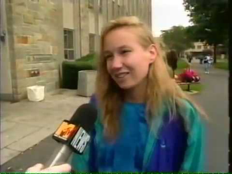 Nirvana Reagindo a Críticas para o álbum ''In Utero'' - Kurt Cobain React