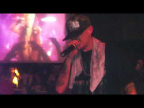 Noyz Narcos - La Calda Notte Live@Kindergarten Bologna 30-04-13