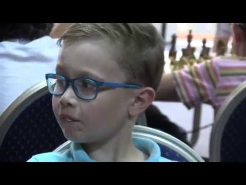 U11 5. 5.  Jana Šošovičková - Marek Tobias Janík 1/2-1/2