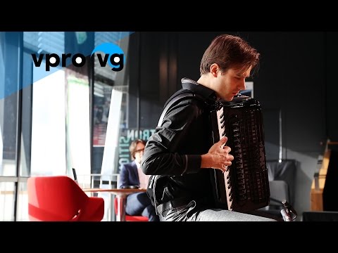 Vincent van Amsterdam - Bach on Accordeon: From French Suite nr. 5 (live @Bimhuis Amsterdam)