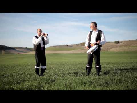 La Entradilla. Por Rafa Cubillo y Fernando Zarzosa.