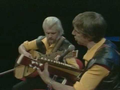 The Corries --- Weep ye by Atholl