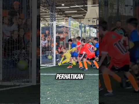 Anak ini menjadi Kiper Muda Terbaik di Dunia #shortvideo #trending #viralvideo