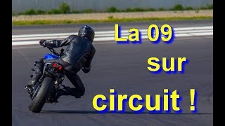 Vidéo MA PREMIERE EXPERIENCE SUR CIRCUIT AVEC MA MT09 ! par Le-motard-Lyonnais