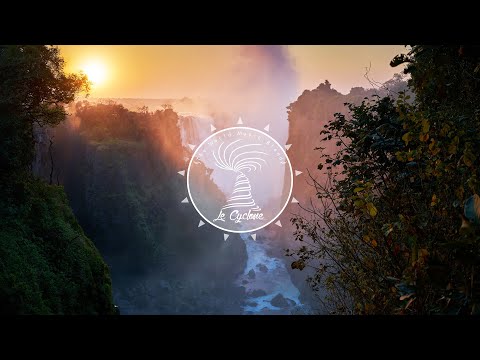 Caribombo - Friolento (Ft. Shak Shakembo)