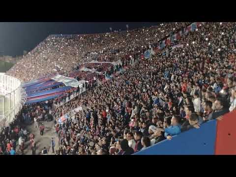 "La que siempre juega de local" Barra: La Gloriosa Butteler &bull; Club: San Lorenzo