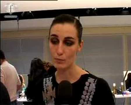 fashiontv | FTV.com - MODEL TALK- ERIN O CONNOR FW MILAN