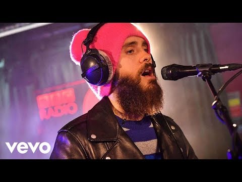 Thirty Seconds To Mars - Walk On Water (in the Live Lounge)