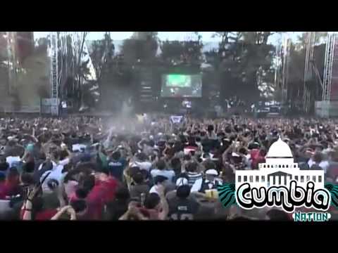 Celso Piña y Control Machete- Cumbia sobre el rio En Vivo!!!