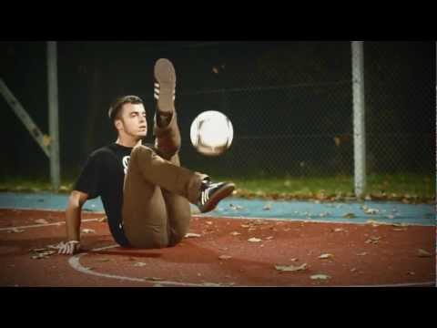 Piłka W Wolnym Stylu - Adrian Franc (R-Style)