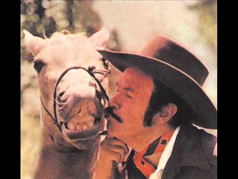 ANTONIO AGUILAR  ---  EL PUENTE ROTO