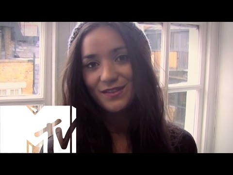 Featured Artist: Ria Ritchie - Brand New | MTV