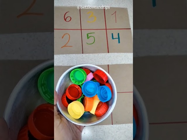 Vídeo relacionado con Genérico Juegos De Mesa Competitivos: Juego Emergente con Dados Numéricos Y Dados De Símbolos | Juegoo Familiar Interactivo para Niños Niñas, Juego De Reacción Y Juegoo De Descompresión.