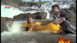 Madhuri hot and wet song wmv