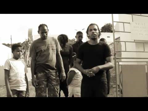 Small Dee Lion - Adieu Criminel