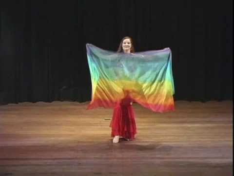 Luciana Moura - Coreografia com véu