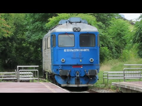 Romania: CFR class 60 Sulzer diesel loco runs round at Botosani after arriving from Suceava Nord