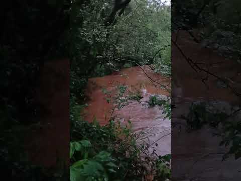 que Deus abençoe sua sexta-feira esse rio fica em missal pr #vidanaroça