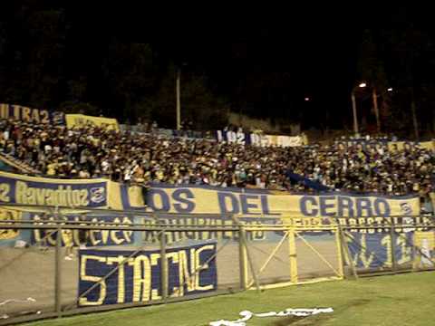 "LOS DEL CERRO LA PREVIA DE LA NOCHE ORO Y CIELO 2010" Barra: Los del Cerro &bull; Club: Everton de Viña del Mar