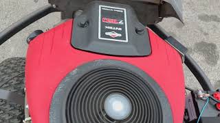 Husqvarna R214T AWD lawn tractor | Image 4 - Agroline