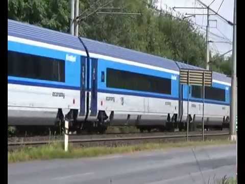 Průjezd vlaku SC Pendolino a ČD railjet Kojicemi 9.7.2015