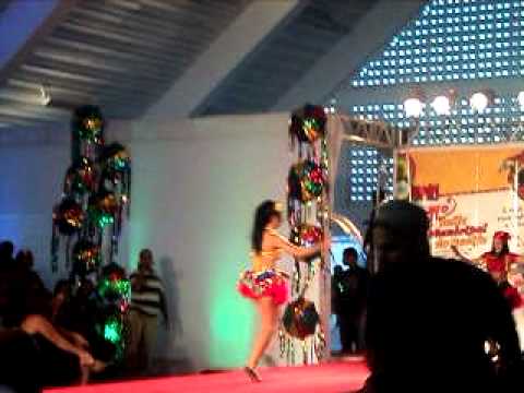 Eliminatoria do Concurso de Rainha 2011 -  Jeane Fernandes -