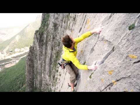 Free-Climbing El Sendero Luminoso 5.12d with Jordan Cannon and Michael Holmes