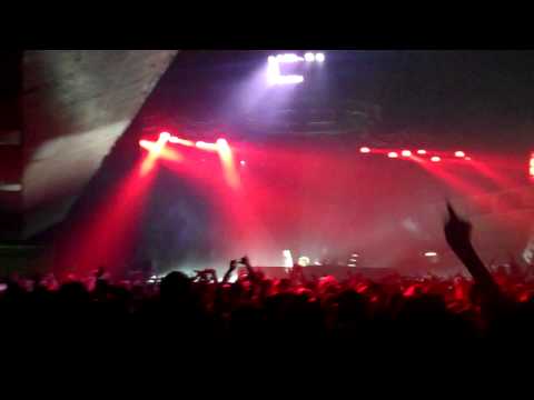 TIESTO - PJANOO @ THE SHRINE 11.27.09