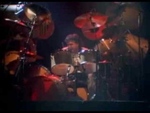 Ronnie James Dio Live Egypt ( Vinnie Appice drum solo)
